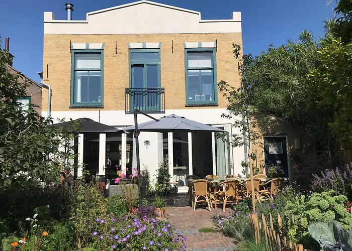 Logeren Bij De Burgemeester Bed and breakfast Stad aan 't Haringvliet