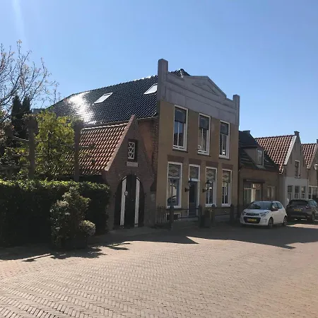 B&B Logeren Bij De Burgemeester Stad aan 't Haringvliet